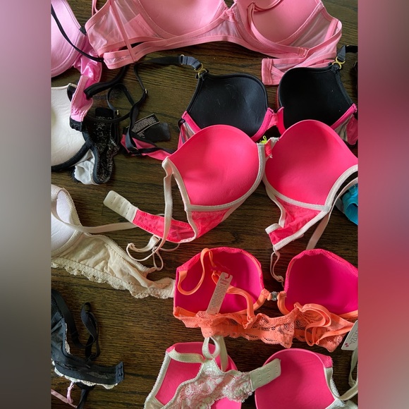 Colorful Victoria’s Secret lot 15 bras size 34B - Picture 5 of 5